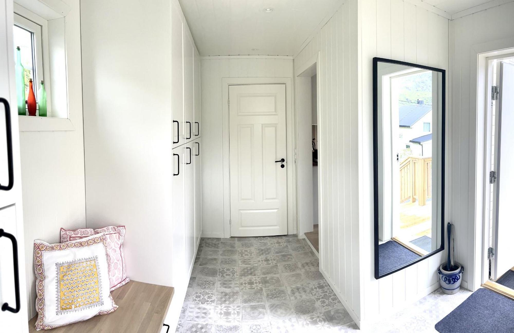 Koselig Nyrestaurert Hus Med Flott Utsikt! Villa Reine Exterior photo